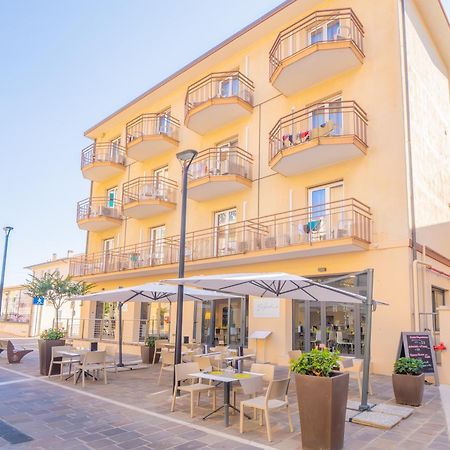 Hotel La Bussola Finale Ligure Exteriér fotografie