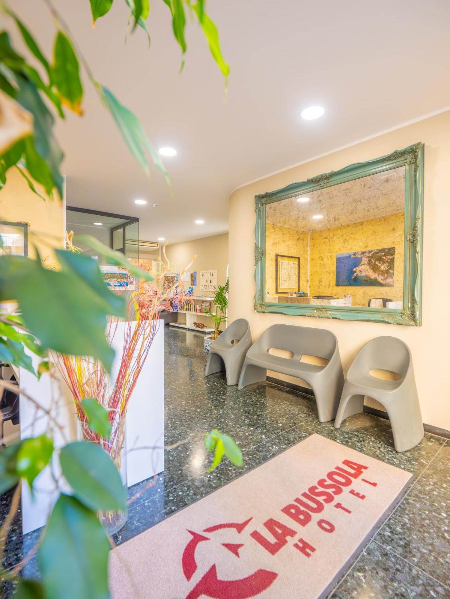 Hotel La Bussola Finale Ligure Exteriér fotografie